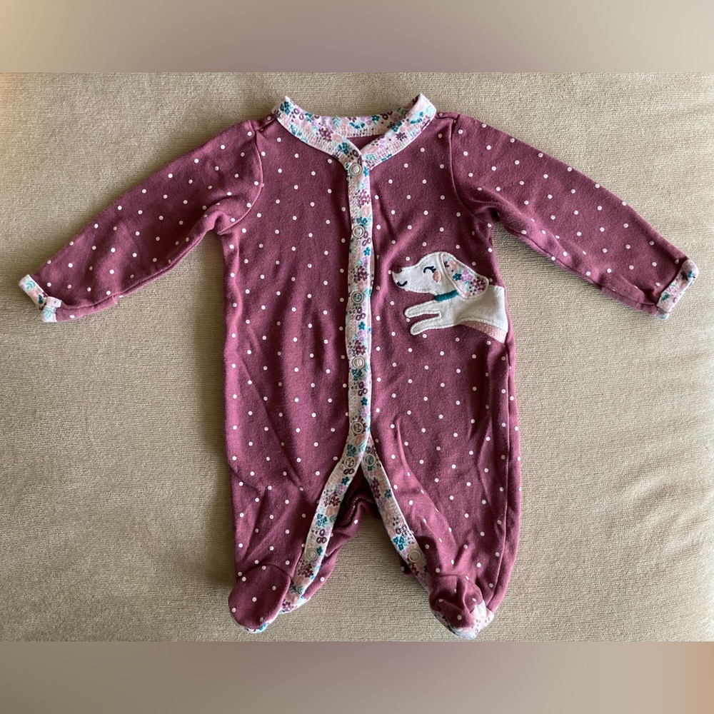 Carter’s newborn 👶 footie 🐶 ✨Bundle 4+ footies $4 each!